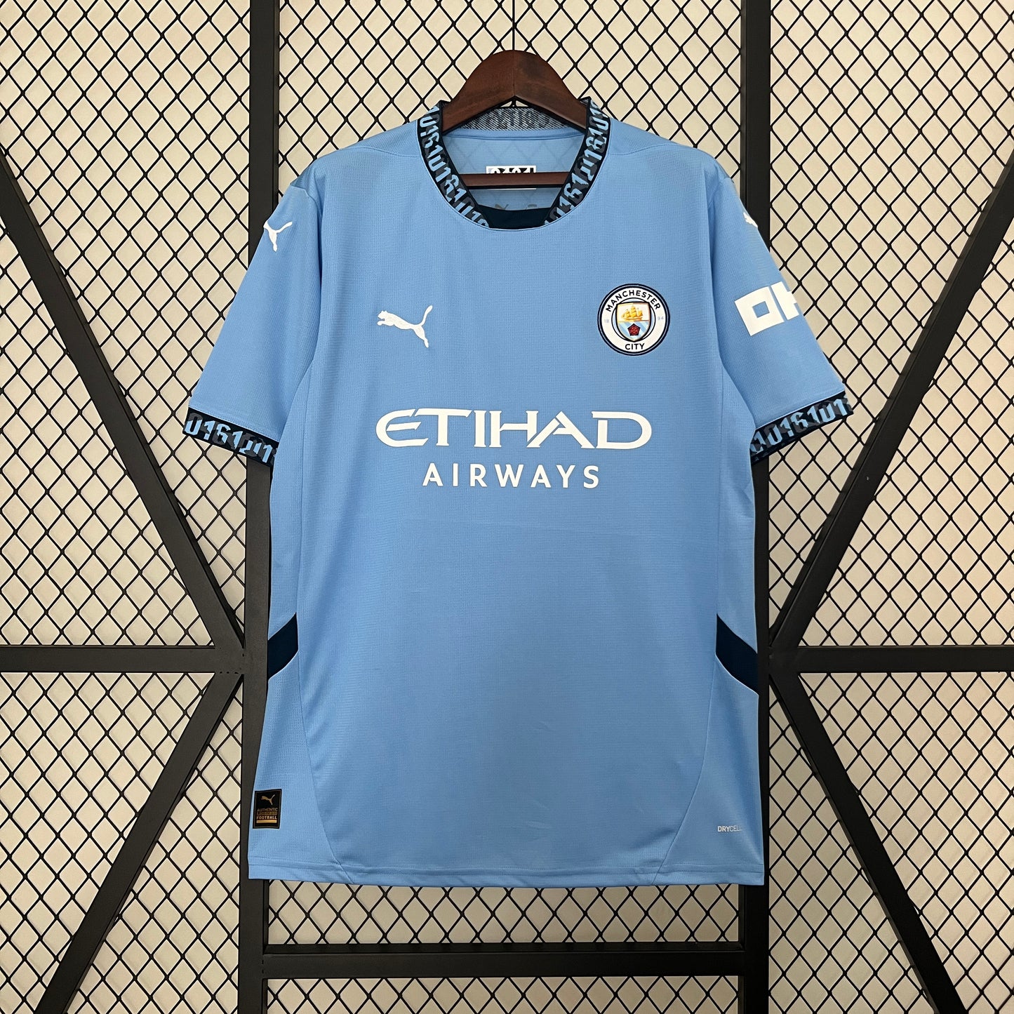 MANCHESTER CITY HOME KIT 24-25