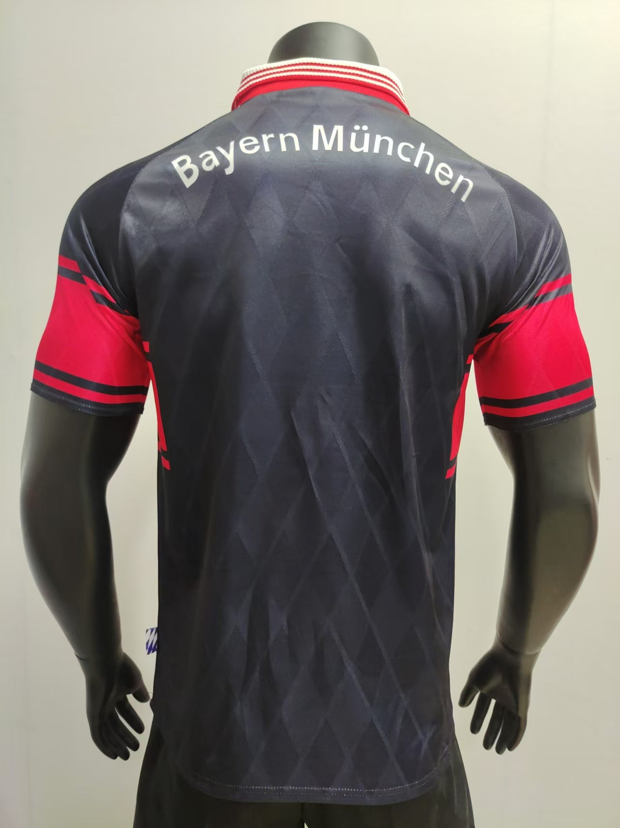 BAYERN RETRO KIT 97-99