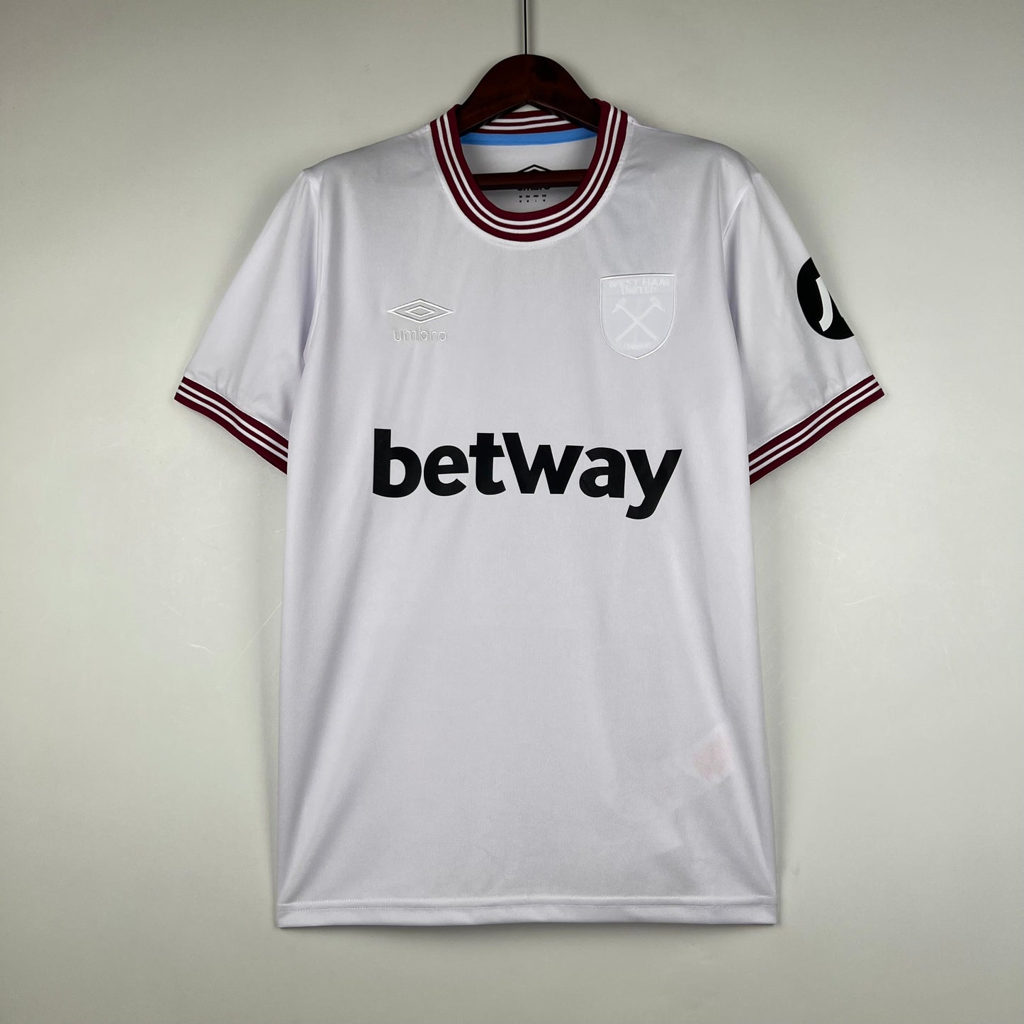 WEST HAM AUSWÄRTS-KIT 23-24